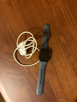 Apple Watch SE 40mm Space Gray + original charger