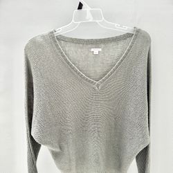 Xhilaration Gray Knit Long Sleeve Relaxed Fit V Neck Sweater Women's Size Large