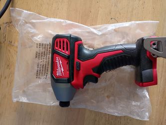 NEW Milwaukee 1/4 Impact Drill Only Tool Firm Milwaukee Taladro De Impacto Medida Un Cuarto Nuevo Solo Herramienta Firme Precio