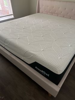 Cali King size mattress Cool Gel
