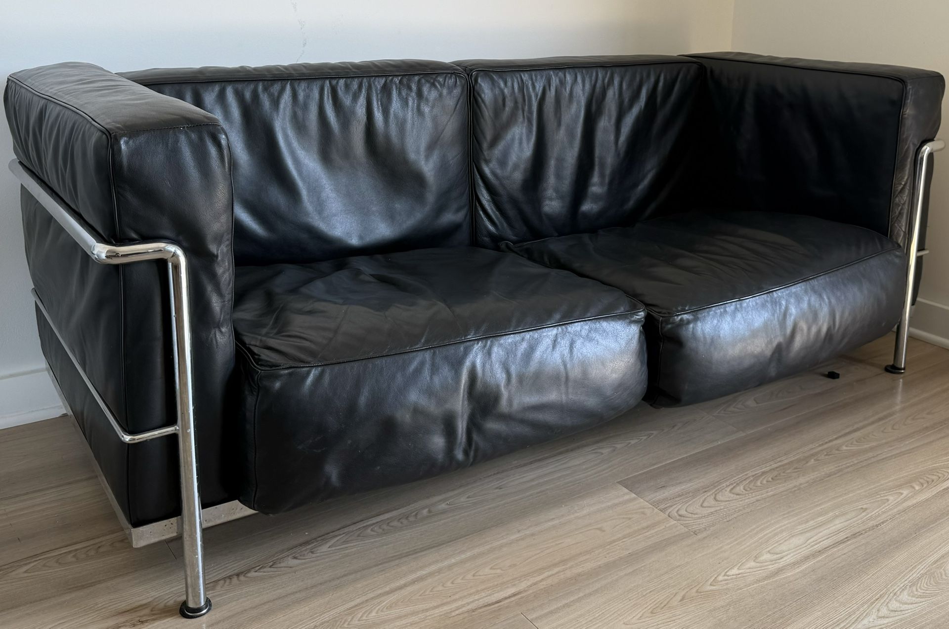 Le Corbusier Lc3 Loveseat