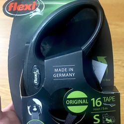 Flexi New Classic Retractable Tape Leash Black
