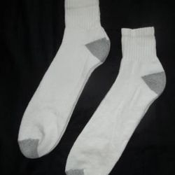 2 NEW PAIRS OF MENS SOCKS size 12-15 (REALLY BIG SIZE) 