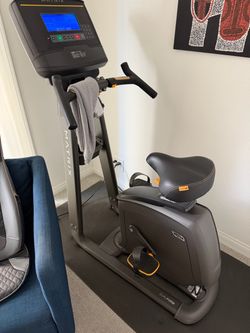 Exercise bike, Matrix U50-02 w/XR-03 Display (electric)