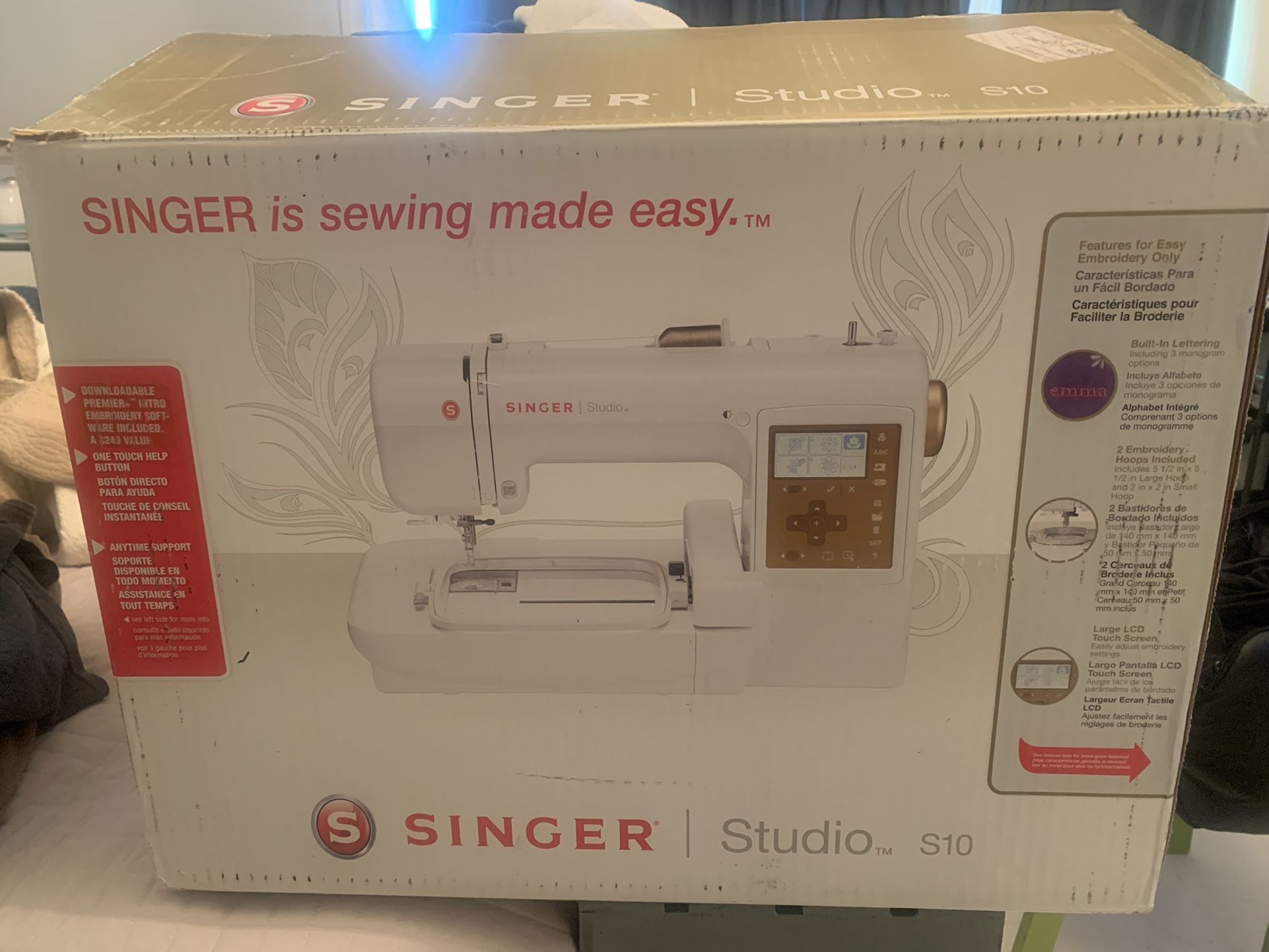 Singer Studio S10 Embroidery Machine
