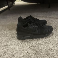 Black Nike Shoes