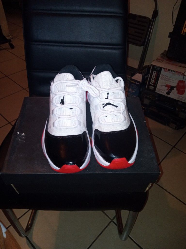 Jordan 11 Youth