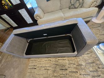 Gray bench- heavy duty-needs cleaning
