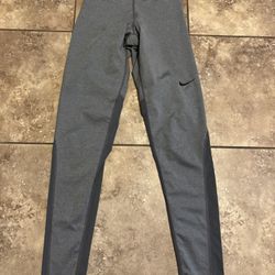 Women’s Xs   Nike  Pro Leggings 