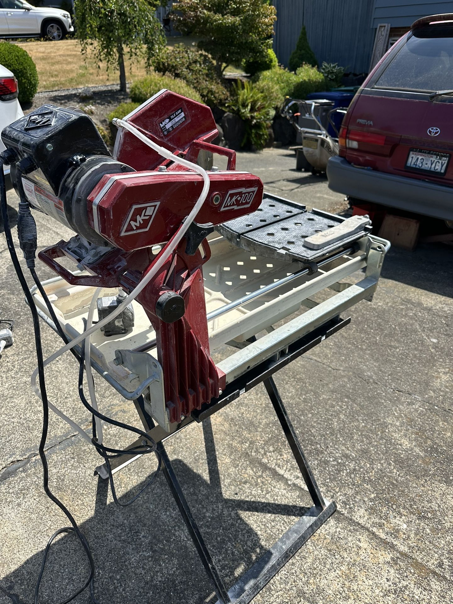 MK 10” Tile Saw With Stand