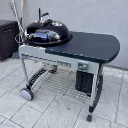 Weber Proformer With SNS And Grill.  Great Condition!