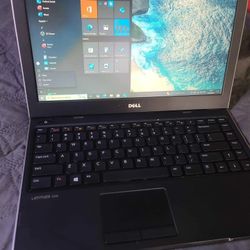 DELL LATITUDE 3330 I5 WINDOWS 10 PRO
14 INCH SCREEN 
8GB RAM 
I5 