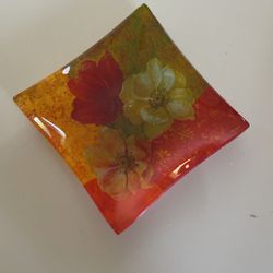 Fabrice de Villeneuve Decorative Floral Art Glass Pieces.