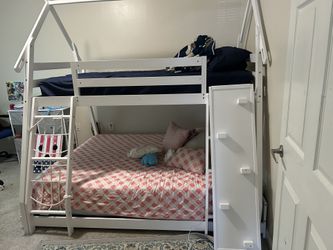 Bunk Bed 