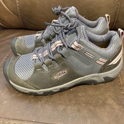 KEEN Women's Steens Vent Low Height Breathable Hiking Shoes  Size 9