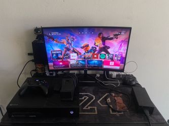 Xbox One With Controller,Cables & Games