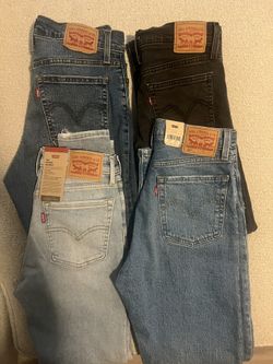 Women’s Levi’s Jeans