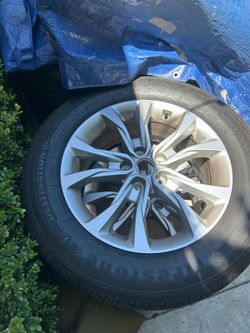 18” wheels and tires.. 245/60 R18