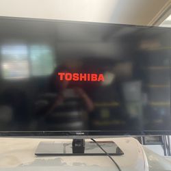 Tv Television Toshiba 40 Inches Tv NOT SMART TV Works Great Tv Only! MAKE AN OFFER!