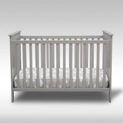 Convertible Baby Crib / Toddler Bed with Mattress