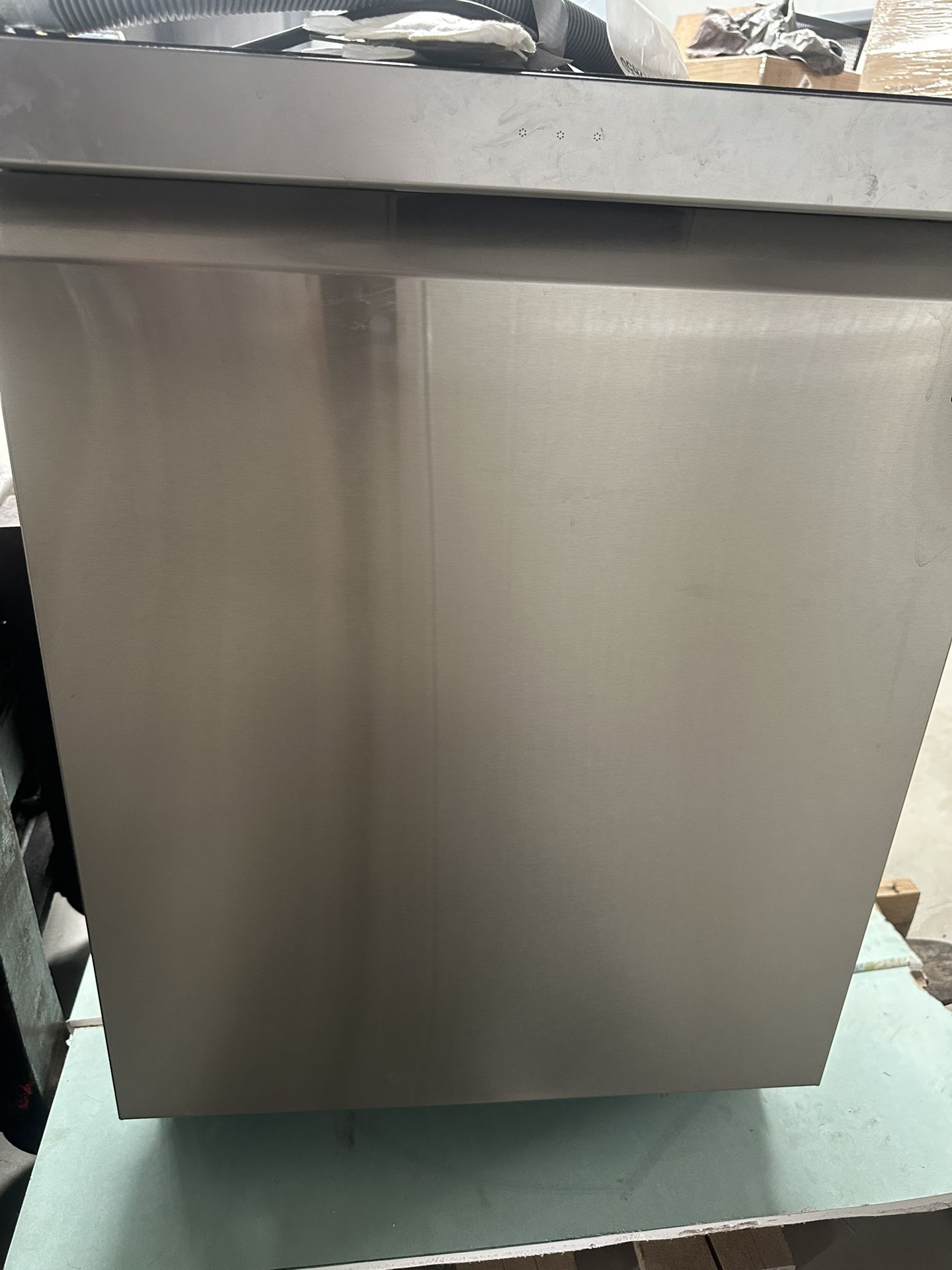LG 24” Dishwasher