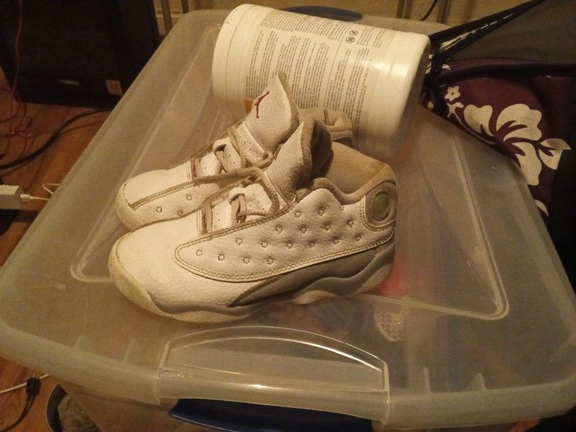 Jordan 13s Size 10 c $10