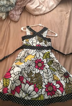 Cute floral dress for little girls! Size 10