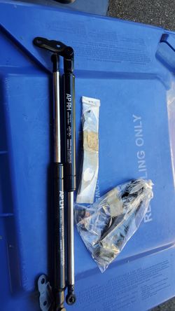 Brand new 2000-2005 rear trunk struts