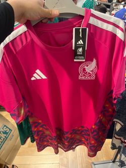 Mexico, 2026 jersey goalie Ochoa pink 2Xl new with the memo receipt