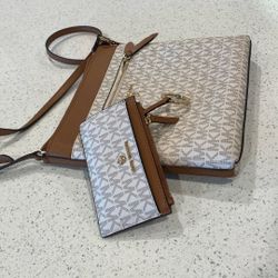 Semi New Purse Mk Y Wallet Original 