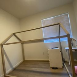 Bed Fram For A Twin Size Bed 