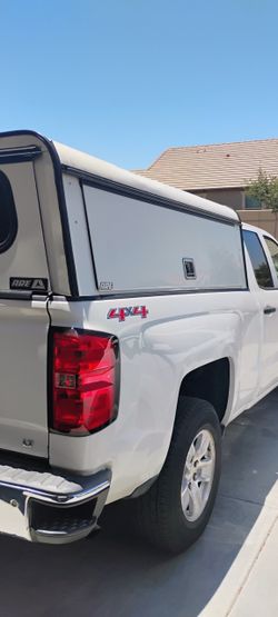 TRUCK CAMPER SHELL / TOPPER FOR SALE