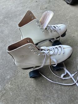 Ladies Roller Skates Sz 8