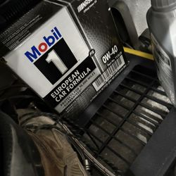 Moblie Motor Oil