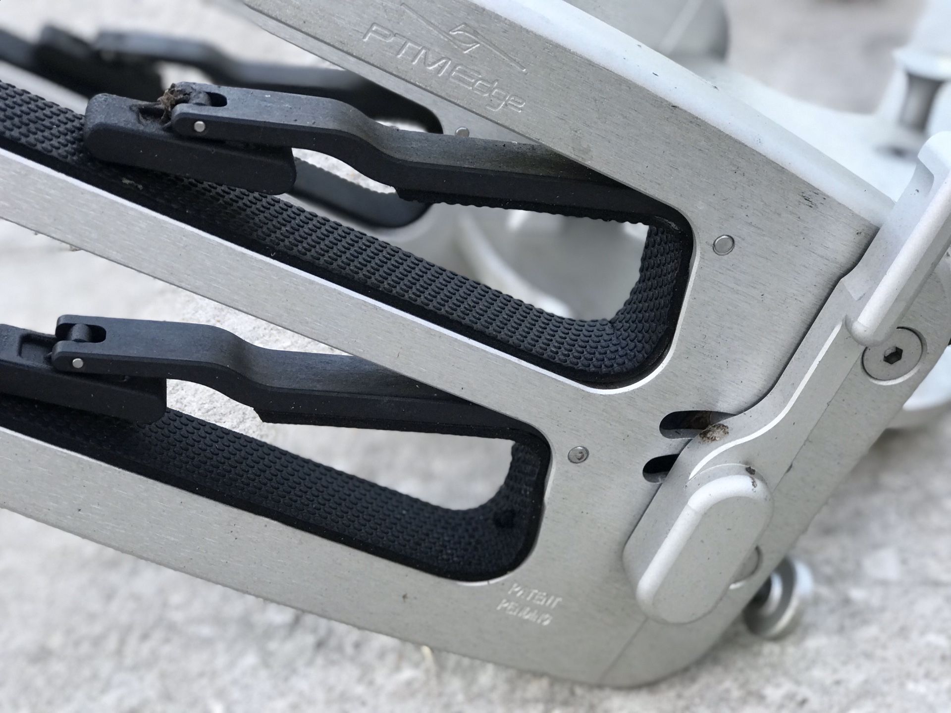 PTM EDGE CLAMPING RACKS Wakeboard board racks. Priced to sell!! for Sale in Orlando, FL OfferUp