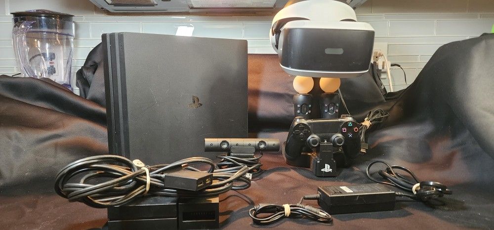 Playstation 4 Pro + PSVR Bundle + Cables + Controller
