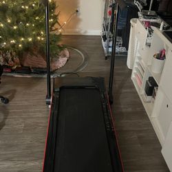 Foldable Treadmill With Removable Desk 