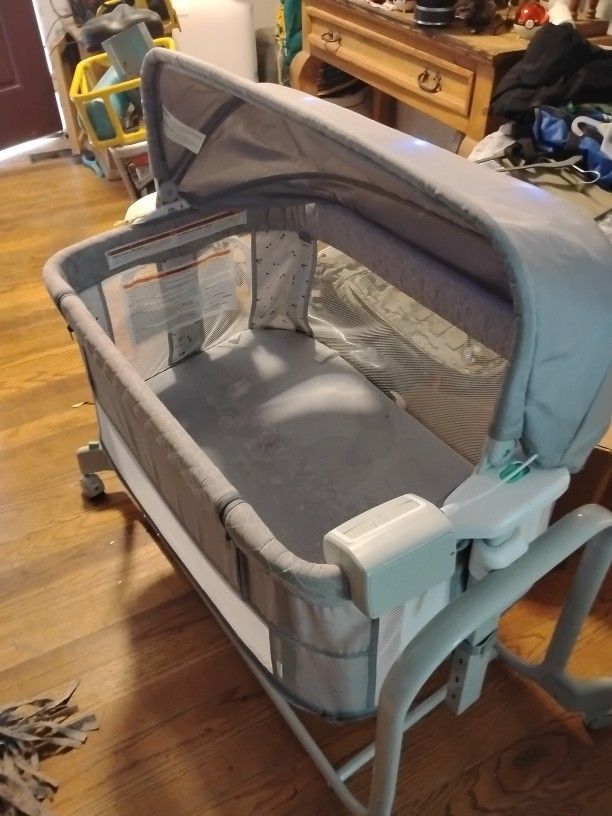 Integrated Bed With The Music And Vibration And Lights
