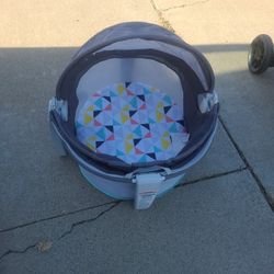 Portable Fisher Price canopy For Baby 10$ 