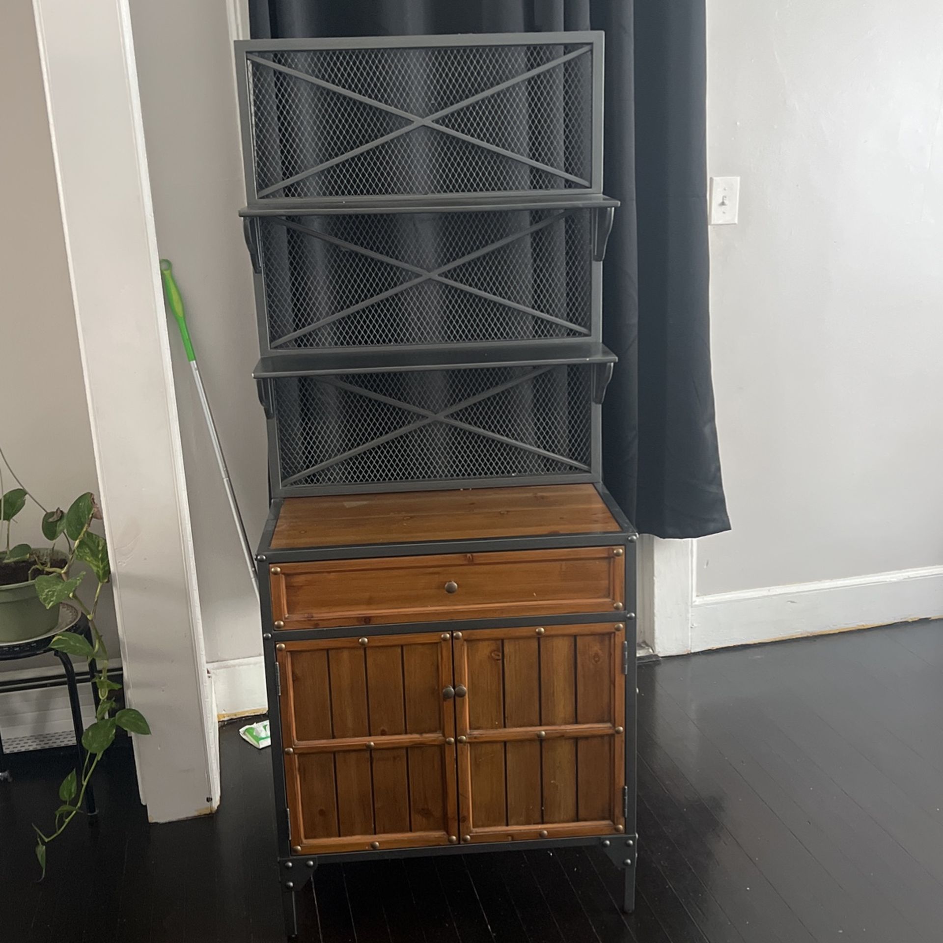 Kitchen Cabinet