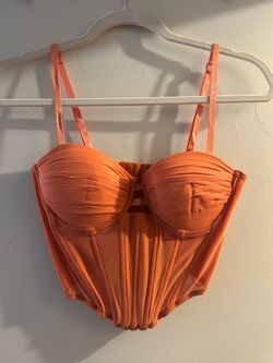 Windsor Bustier top 12$