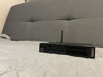 Small lenovo desktop i5  linux mint vga , displayport