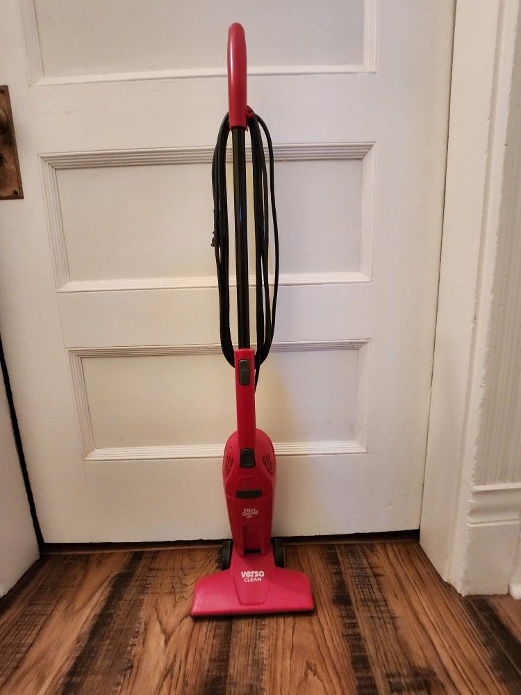 Dirt double versa clean vacuum