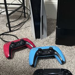 PS5 Disc With 3 Controllers 1 Headset + ACCOUNT 