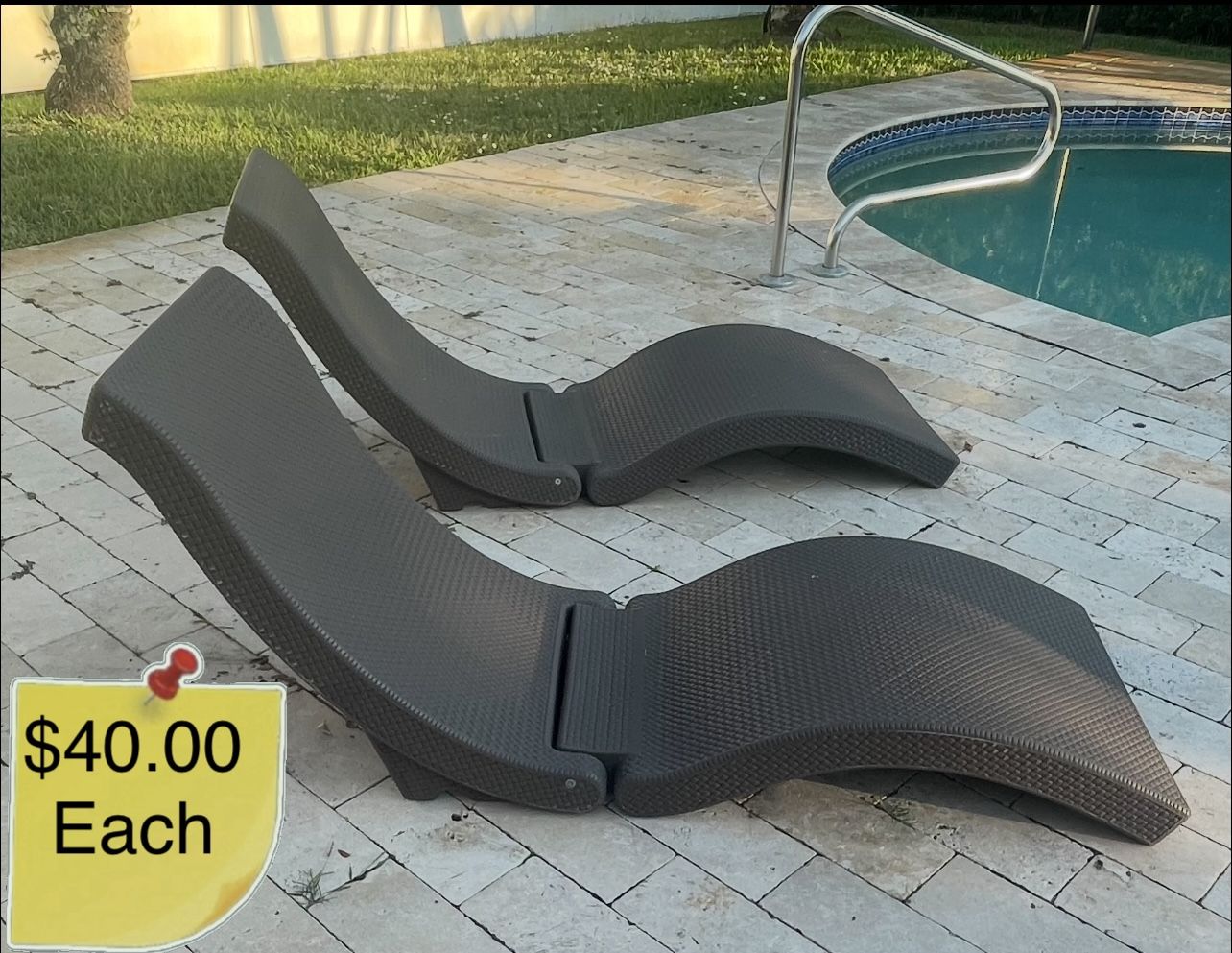 Sunbathing Chairs