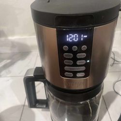 Ninja - Programmable XL - 14-Cup Coffee Maker PRO - Glass Carafe - DCM201
