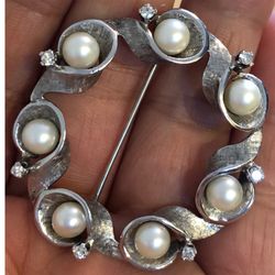 Vintage 14KT White Gold Diamond & Pearl Brooch / Pin