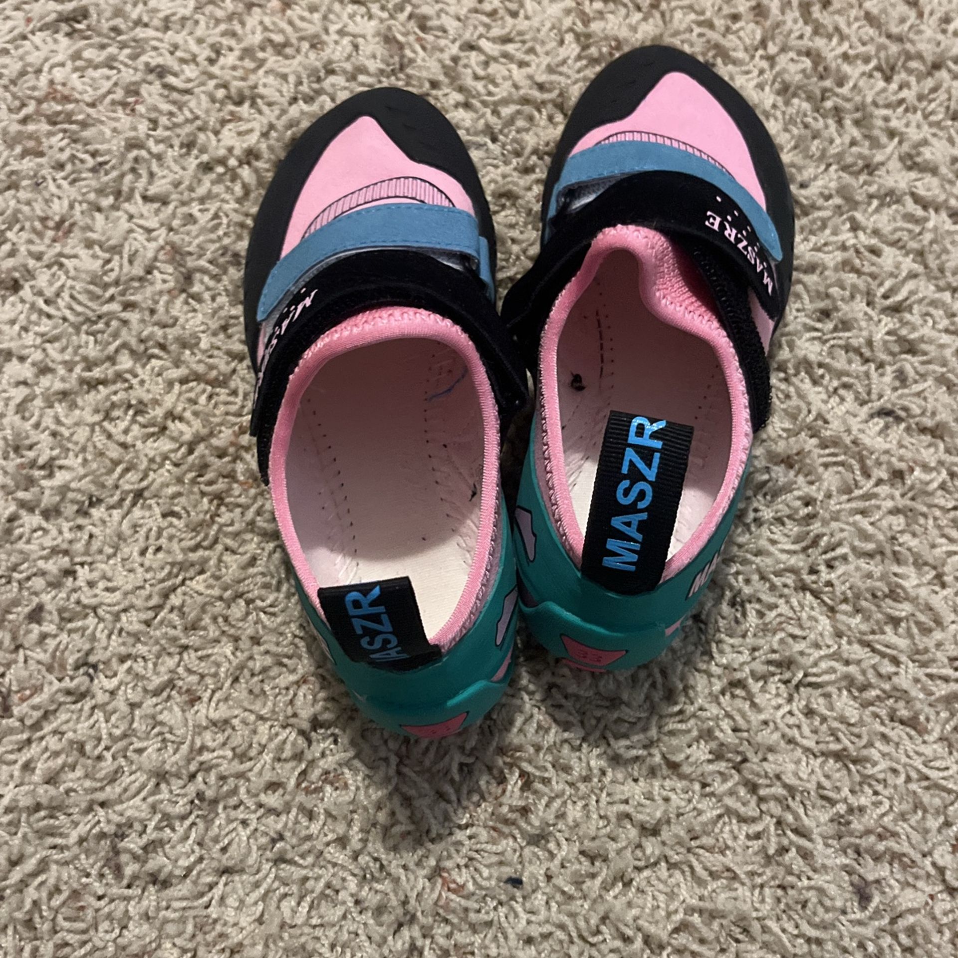 Kids Rock Climbing Shoes