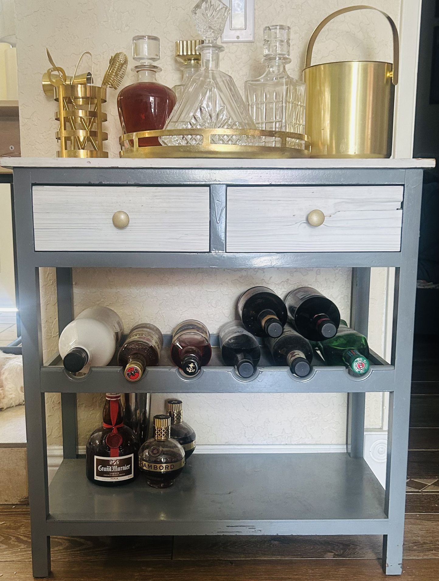 Beverage/Wine bar