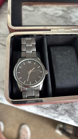 Mens watch needs battery
